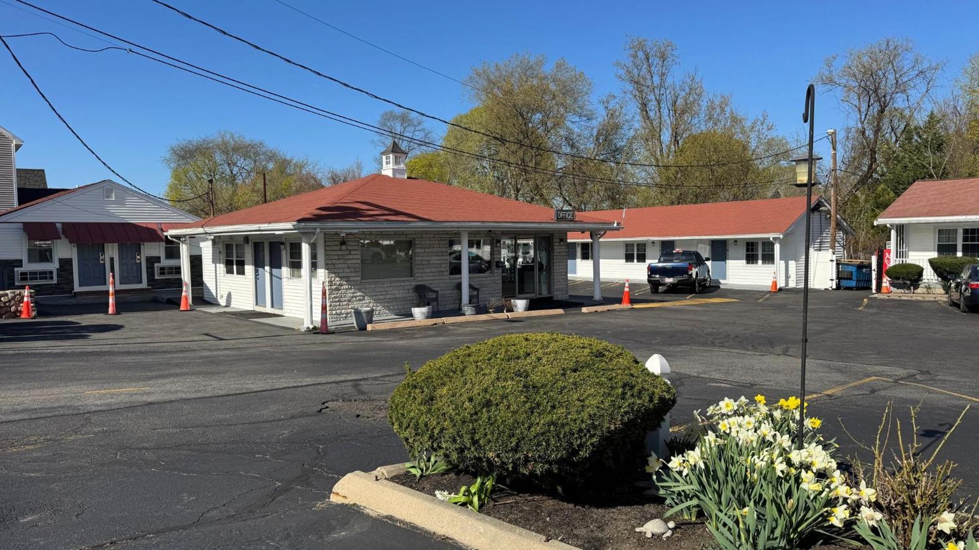 Chisholm'S Motor Inn Saugus Zewnętrze zdjęcie