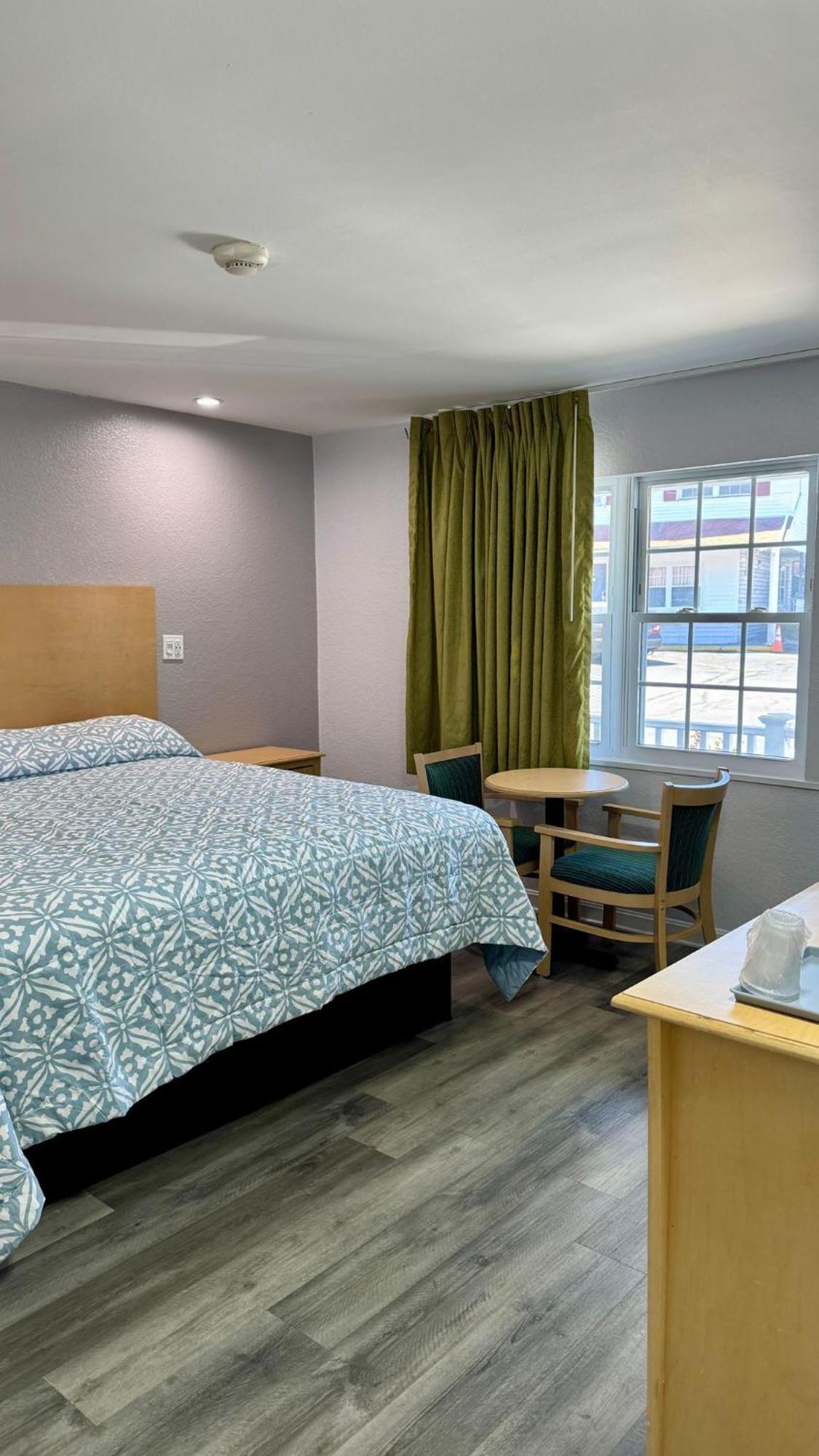 Chisholm'S Motor Inn Saugus Zewnętrze zdjęcie