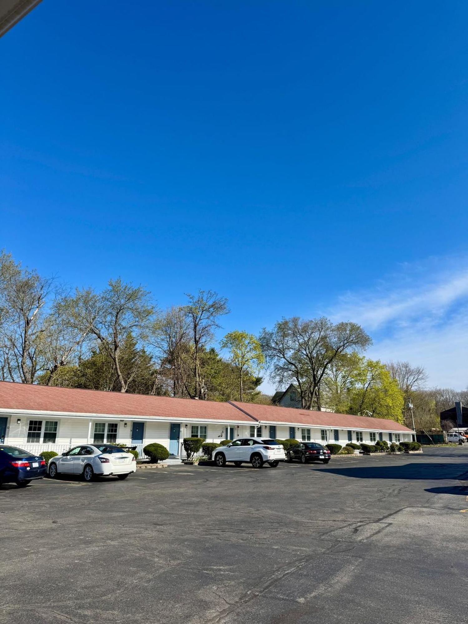 Chisholm'S Motor Inn Saugus Zewnętrze zdjęcie