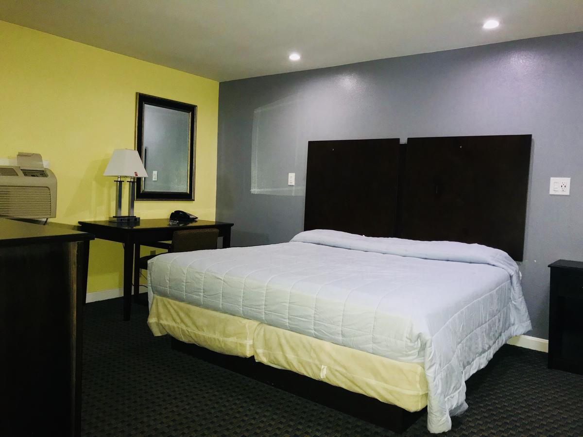 Chisholm'S Motor Inn Saugus Zewnętrze zdjęcie
